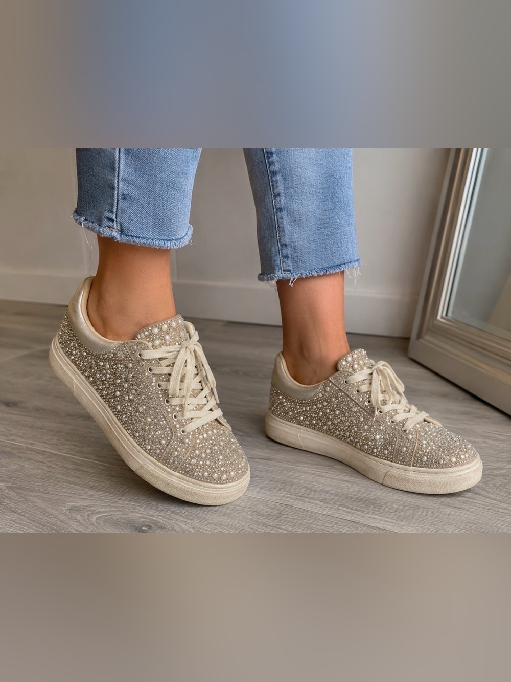 Betsey Johnson Pearl Rhinestone Sneakers Womens Size 8 Bling Fashion Shoes